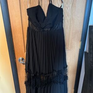 Lulu's Black Pleated Maxi Dress with Lace Trim